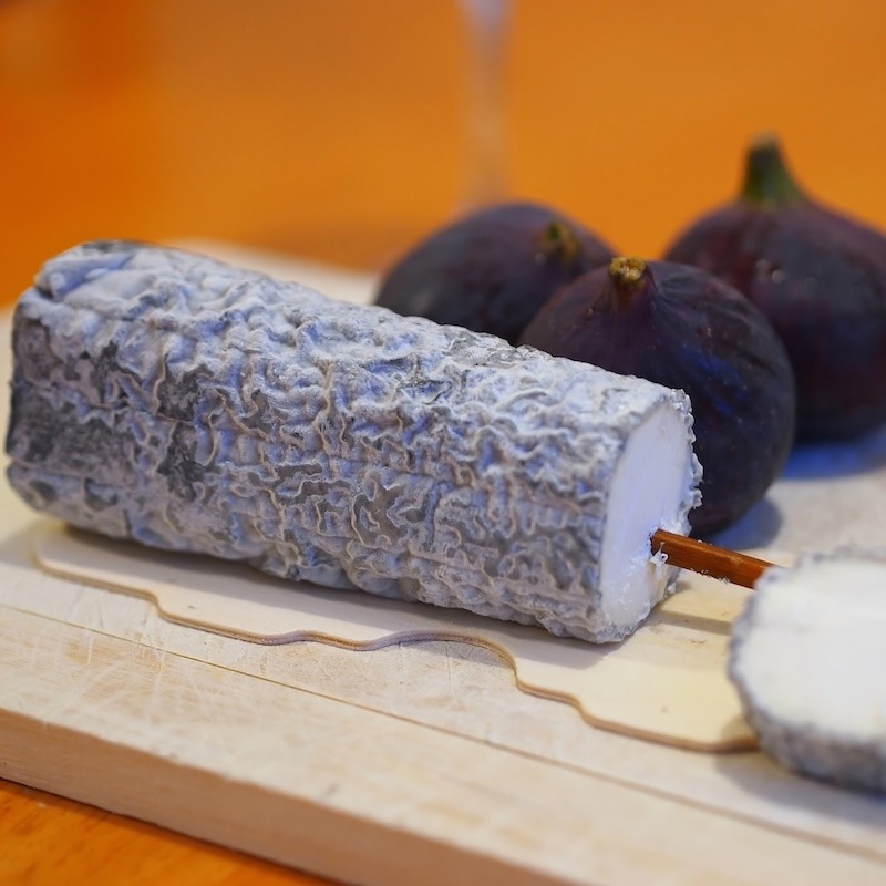 Sainte Maure Touraine cheese