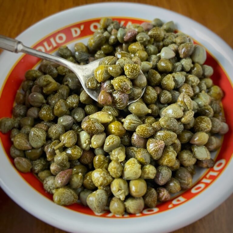 Capers in a small bowl