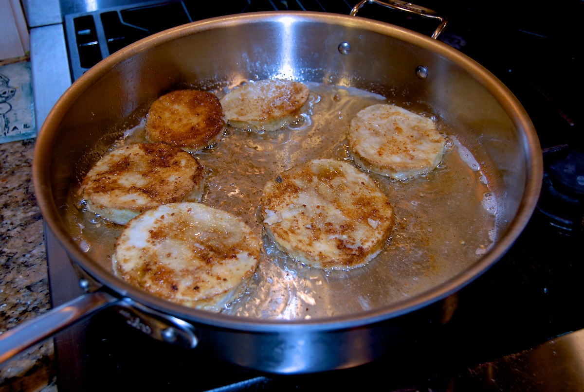 How to Make Eggplant Parmesan