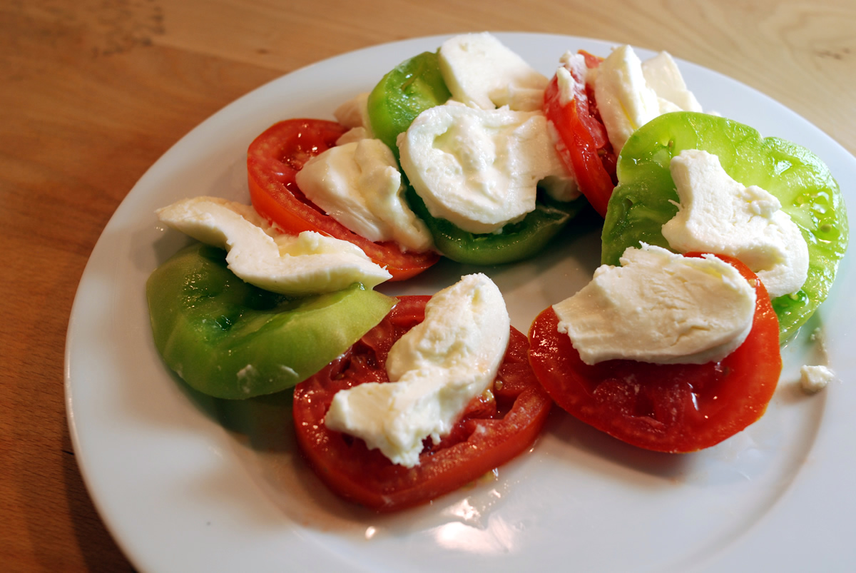 Heirloom Tomatoes with Burrata Cheese