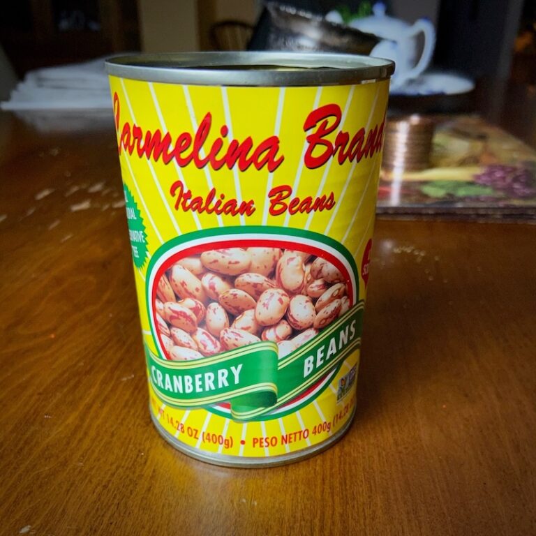 A can of cranberry beans