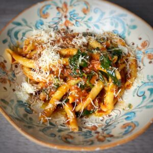 Pasta with Spinach Garlic and Guanciale Sauce Recipe