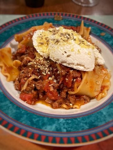 Spicy Ragu Sauce Recipe with Ricotta Cheese and Lemon