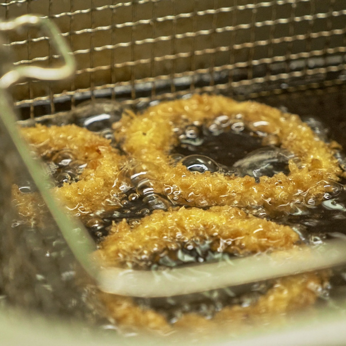 Deep Frying Onion Rings