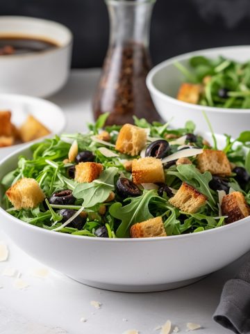 Arugula Salad with Black Olives and Croutons